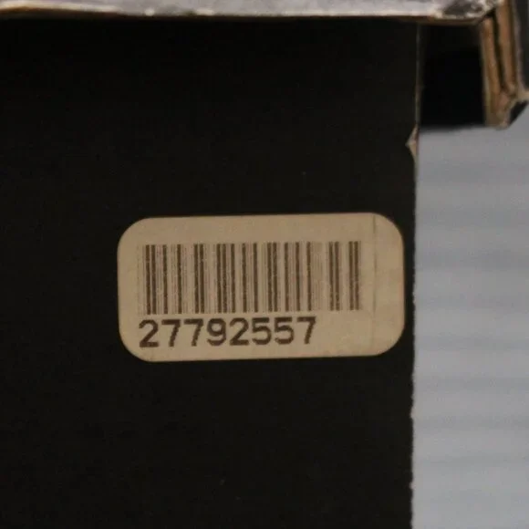 Nike Air VaporMax D/MS/X in Summit White - Picture 8 of 15